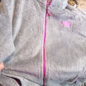 North face extra large youth (gray with pink lace)
